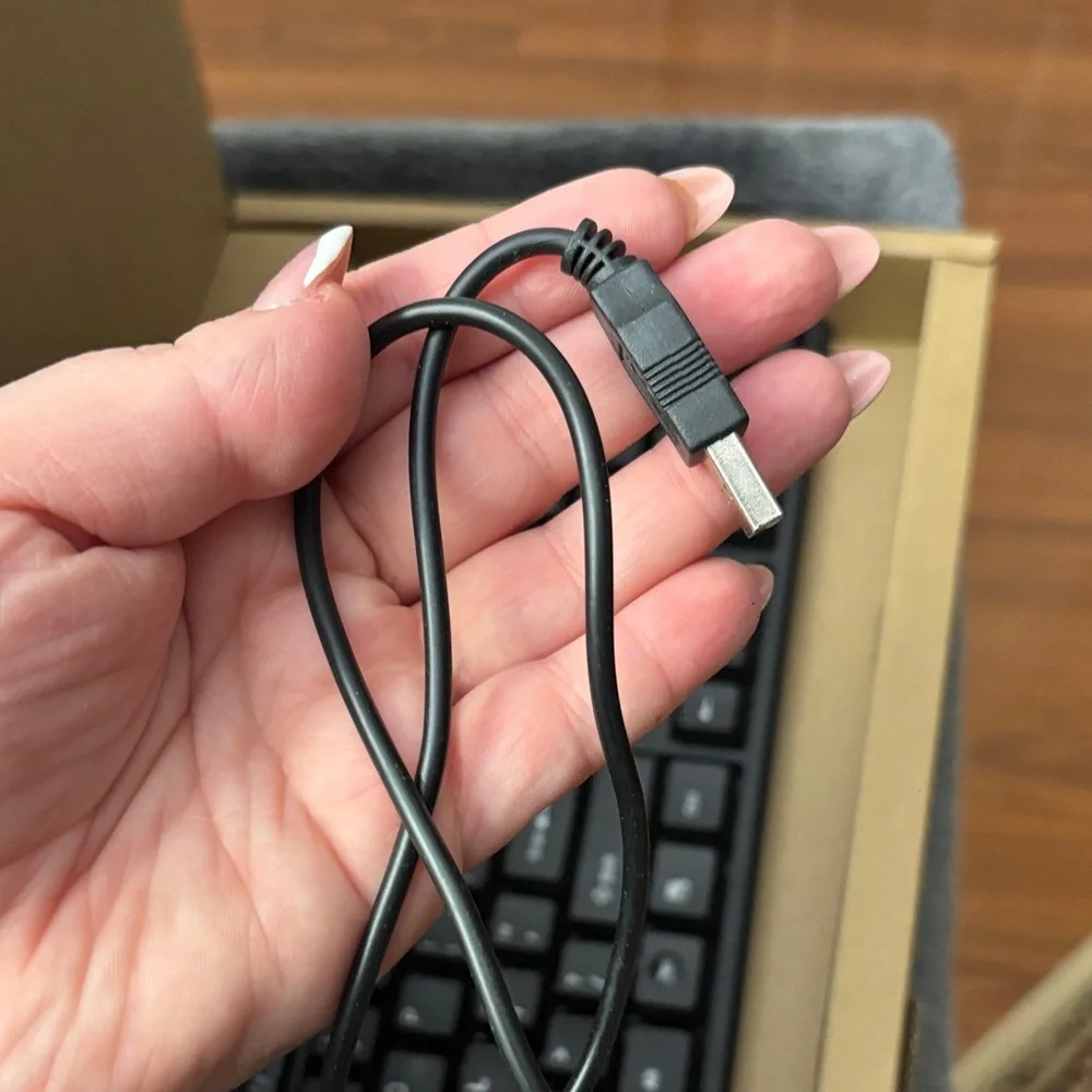 Black Wired USB Keyboard - Standard Layout